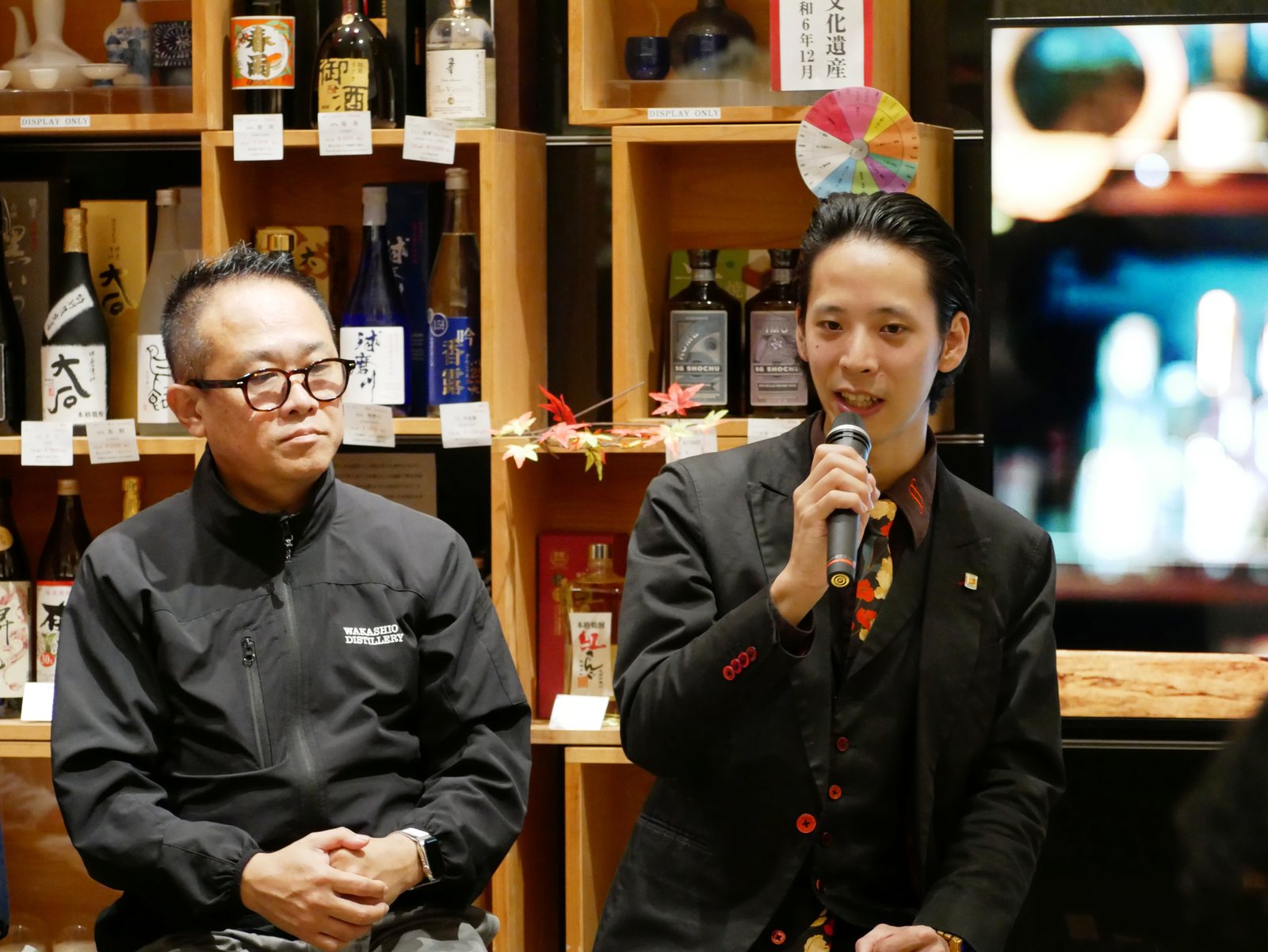 試作会を振り返る伊藤さんと吉井さん